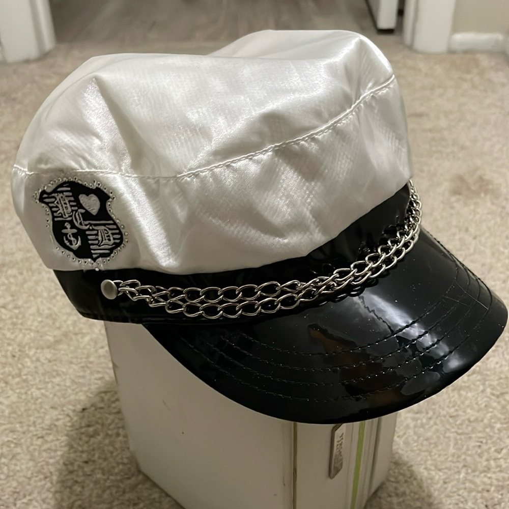 Sailor hat